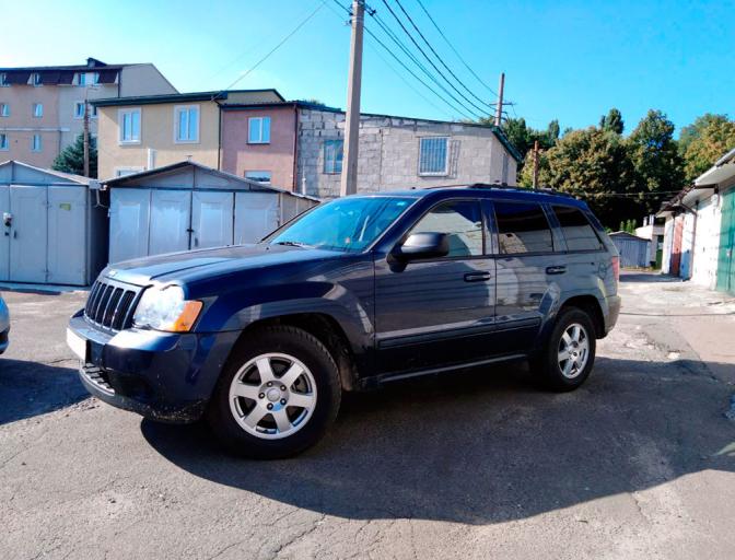 Cherokee 3.7 (EKG) 2009