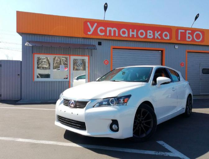 CT 200H 1.8 2013