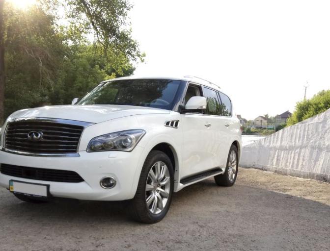 QX 56 5.6 2012
