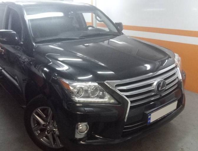 LX 570 5.7 2013