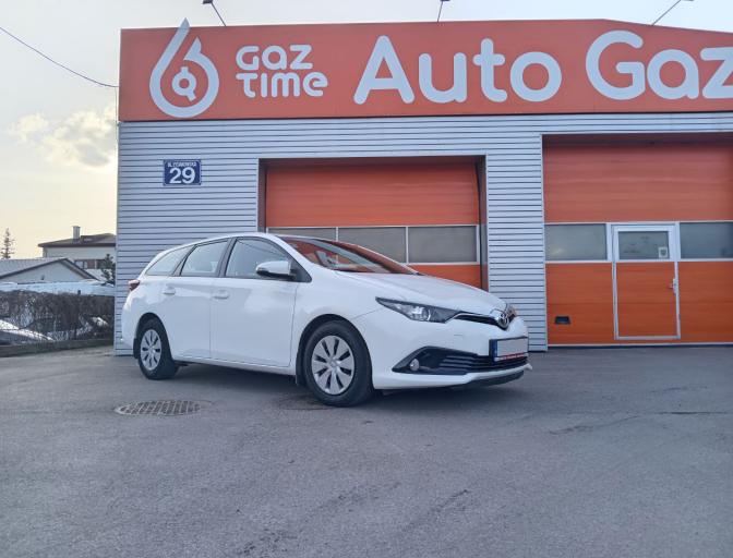 Auris 2018 1.8