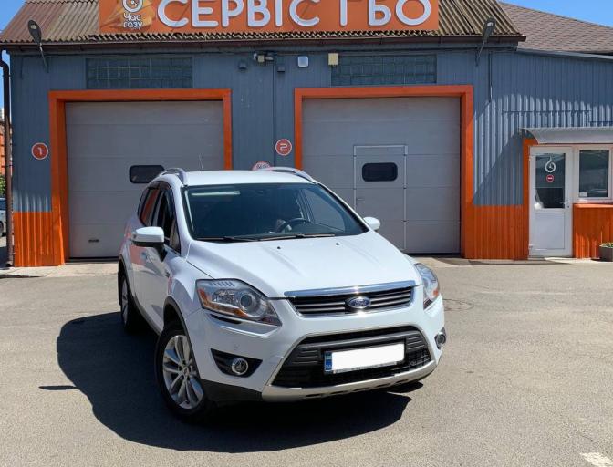 Kuga 2011 2.5t 