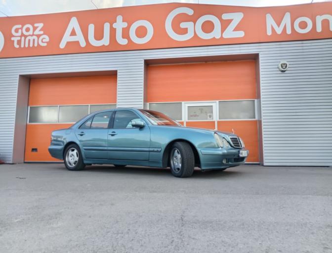 W210 2001 2.6 (E240)