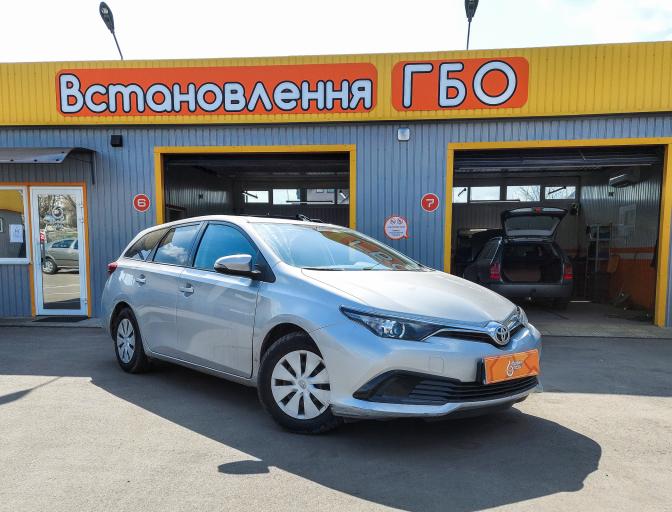 Auris 1.6 2016