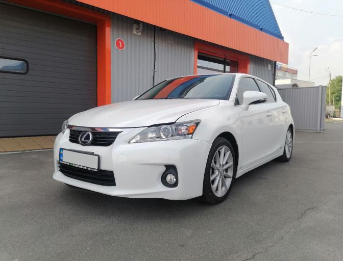CT 200H 1.8 2012