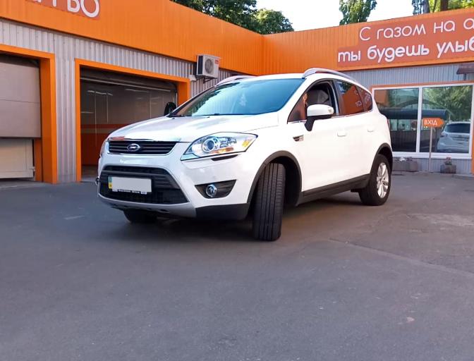 Kuga 2.5T 2012