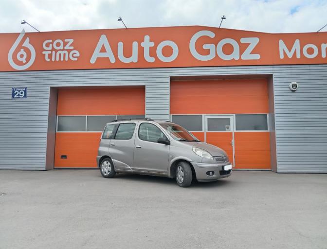 Yaris Verso 2003 1.3