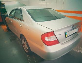 На сервісі Toyota Camry 30