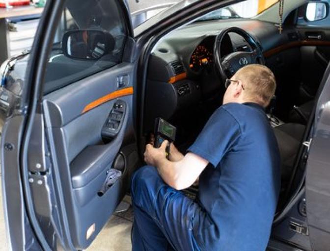 Як зменшити споживання газу на вашому автомобілі