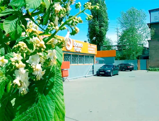 Покос травы на станции Подол