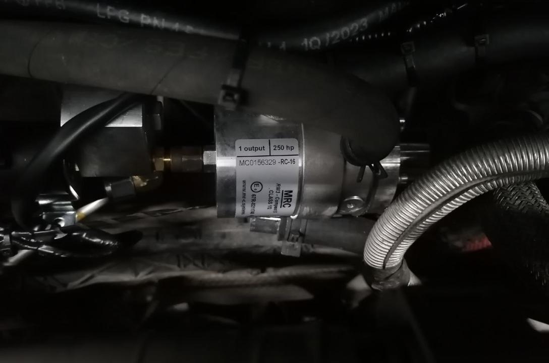 Необхідний робочий тиск газу забезпечує газовий редуктор MRC Power з електромагнітним клапаном LPG, і достатнім для такого двигуна запасом потужності. За рахунок достатнього запасу потужності, цей редуктор ніколи не буде працювати на межі можливостей.