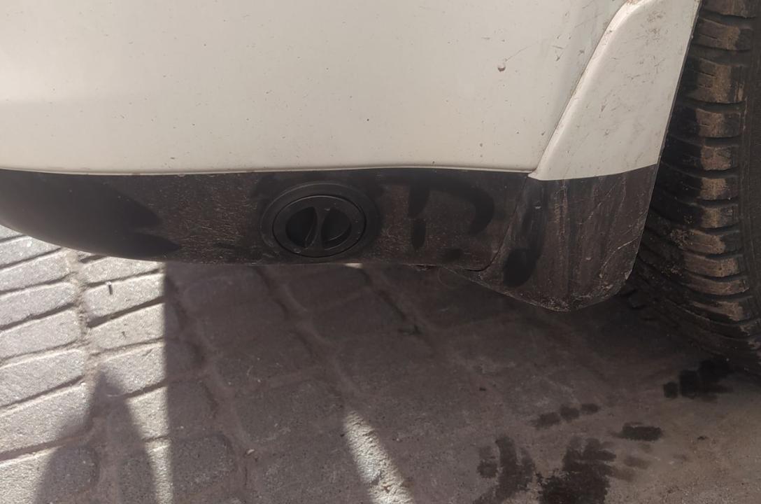 Заправний пристрій може бути розміщено як в люку бензобака, так і під бампером.