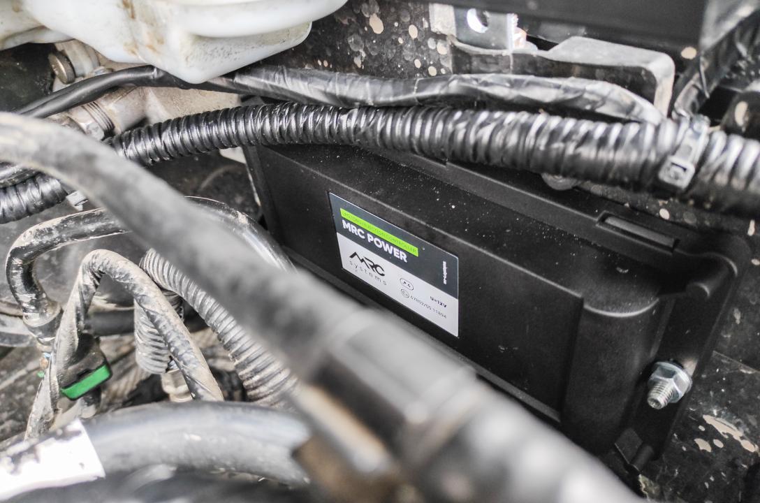 За управління роботою двигуна на газі, під капотом цього авто відповідає найтехнологічніший газовий блок управління MRC Power, розроблений спеціально для двигунів з безпосереднім упорскуванням палива, який підтримує повну інтеграцію з бензиновим блоком ав