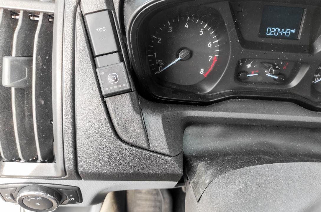 Керує системою ГБО з салону перемикач видів палива MRC FCS, який для зручності клієнта може бути встановлений в будь-якому місці салону.