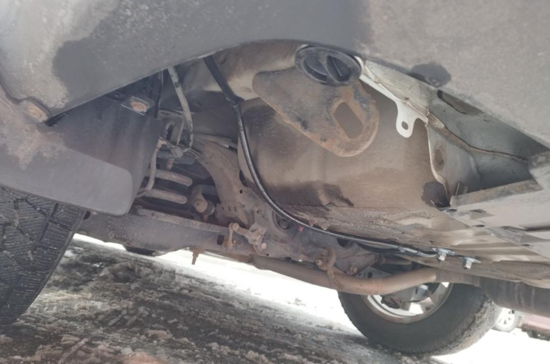 Заправний пристрій може бути розміщено як в люку бензобака, так і під бампером, або може бути вмонтовано в порожнині бампера.