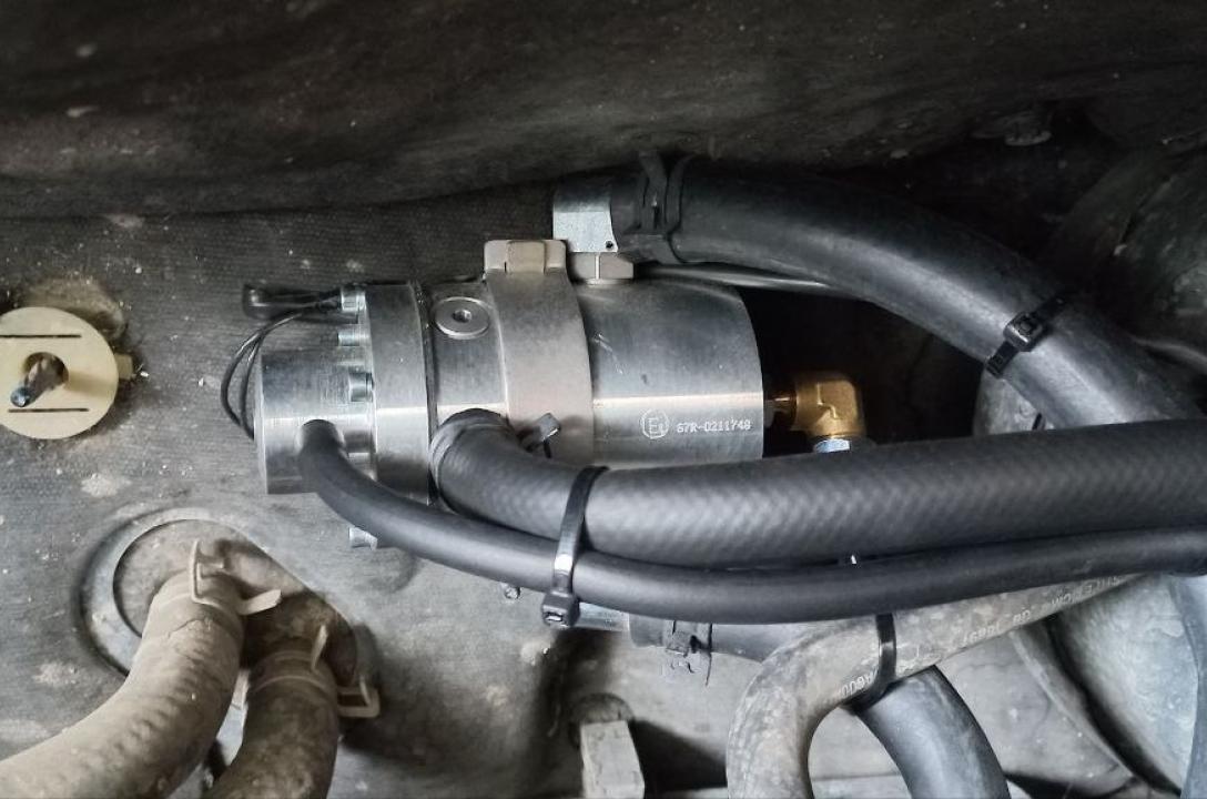 У даній конфігурації необхідний робочий тиск газу забезпечує найпотужніший газовий редуктор від MRC - серії Power з електромагнітним клапаном LPG, і достатнім для такого двигуна запасом потужності до 250 к.с. За рахунок підвищеної пр