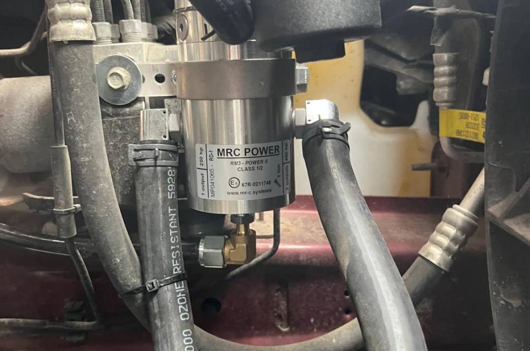 У даній конфігурації необхідний робочий тиск газу забезпечує найпотужніший газовий редуктор від MRC - серії Power з електромагнітним клапаном LPG, і достатнім для такого двигуна запасом потужності до 350 к.с. За рахунок підвищеної пр