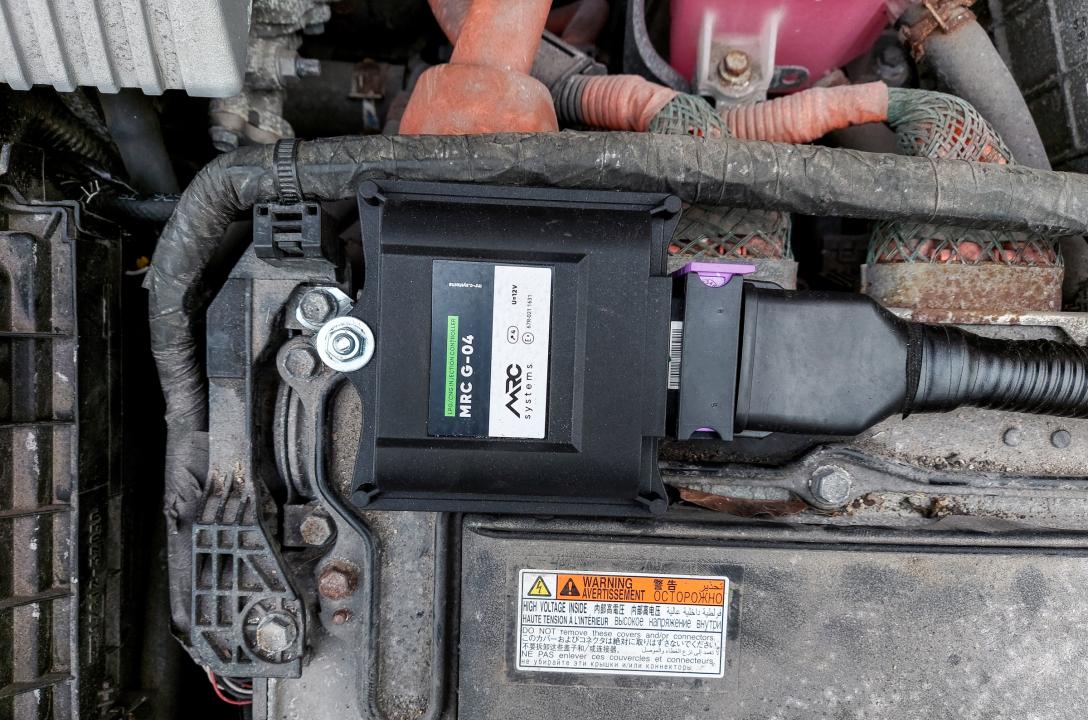 За керування роботою двигуна на газі відповідає надійний газовий блок управління MRC G-04.