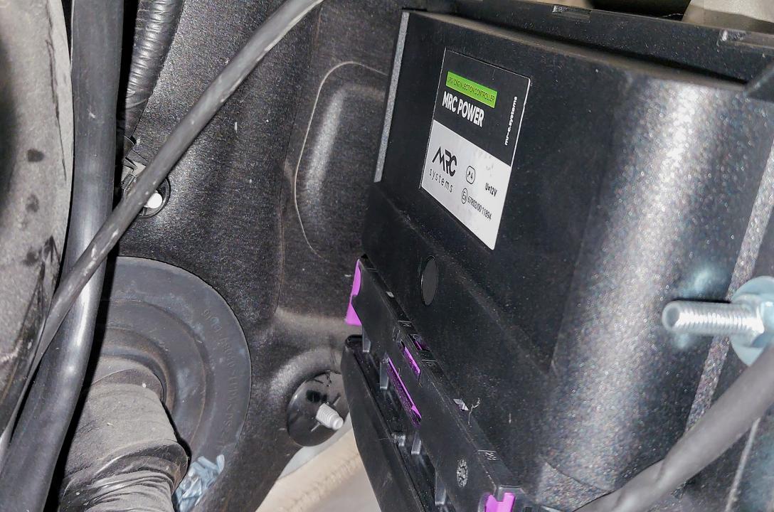 За керування роботою двигуна на газу, під капотом цього авто відповідає найтехнологічніший газовий блок управління MRC Power, який підтримує повну інтеграцію з блоком управління двигуна автомобіля.