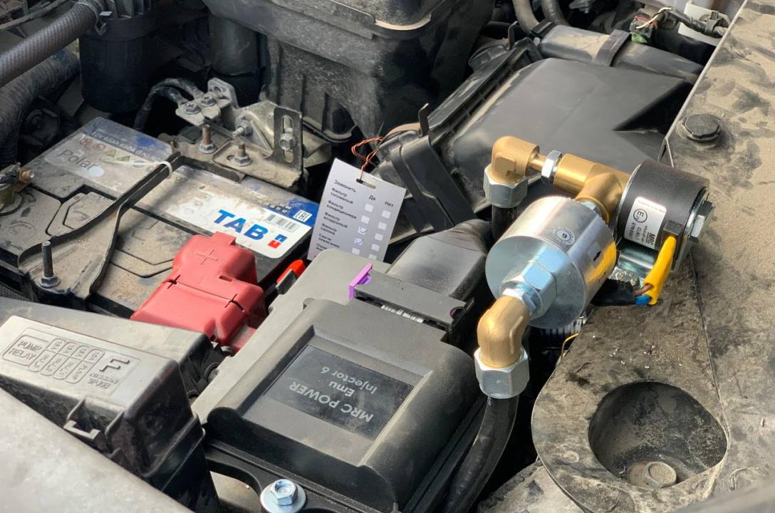 У даній конфігурації необхідний робочий тиск газу забезпечує найпотужніший газовий редуктор від MRC, - серії Power з електромагнітним клапаном LPG, і достатнім для такого двигуна запасом потужності до 350 к.с. За рахунок підвищеної п