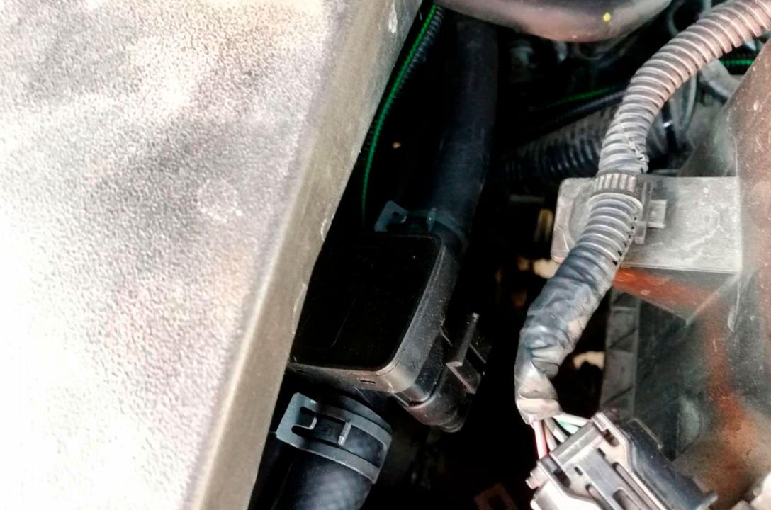 Емулятор тиску газу + Самозатисні хомути