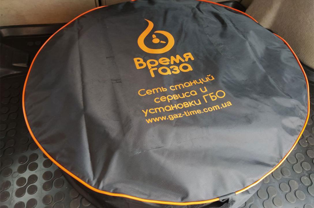 Фірмовий чохол під запасне колесо