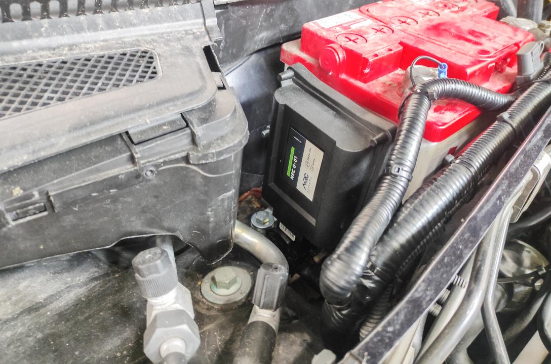 За керування роботою двигуна на газі відповідає надійний та високопродуктивний газовий блок управління MRC G-01. Цей блок автоматично налаштовує, моніторить та коригує роботу всієї газової паливної системи.