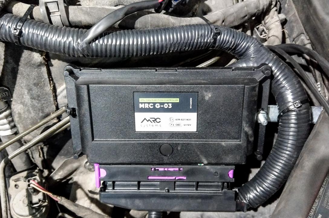 За керування роботою двигуна на газі відповідає надійний і найбільш високопродуктивний газовий блок управління для систем розподіленого впорскування MRC G-03 OBD, з підтримкою зчитування параметрів по шині OBD з бензинового блоку управління для оптимізаці
