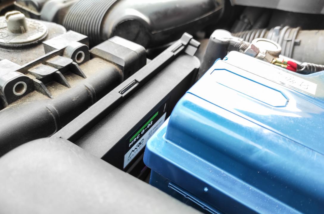 За керування роботою двигуна на газі відповідає надійний і високопродуктивний газовий блок управління MRC G-02, спеціально розроблений для 6-8 циліндрових двигунів. Продіагностувати роботу газового блоку управління можна за допомогою діагностичного роз'єм