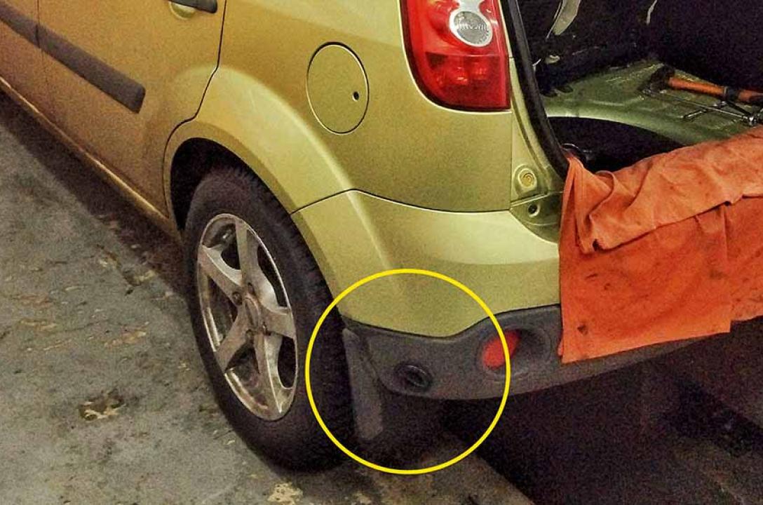 Заправочное устройство в бампере