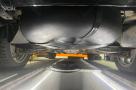 Поскольку это хоть и мощный, но современный двигатель, газовый баллон здесь установлен на 92 литра тороидальной формы в нише для запасного колеса под кузовом. Баллон оснащен мультиклапаном евростандарта с многоступенчатой ​​защитой. - миниатюра