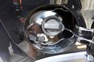 Газовое заправочное устройство выведено в лючек бензобака - миниатюра