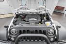 Общий вид подкапотного пространства Jeep Wrangler 3.6 2016 после аккуратной установки ГБО мастерами нашей команды. - миниатюра