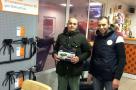 Геннадій з нашим подарунком, автомобільним PowerBank :)- мініатюра