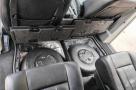 2 газові балони Tugra Makina тороїдальної форми, на 32 літри кожен, з мультиклапаном євростандарту, встановлені в порожнині під ногами задніх пасажирів.- мініатюра